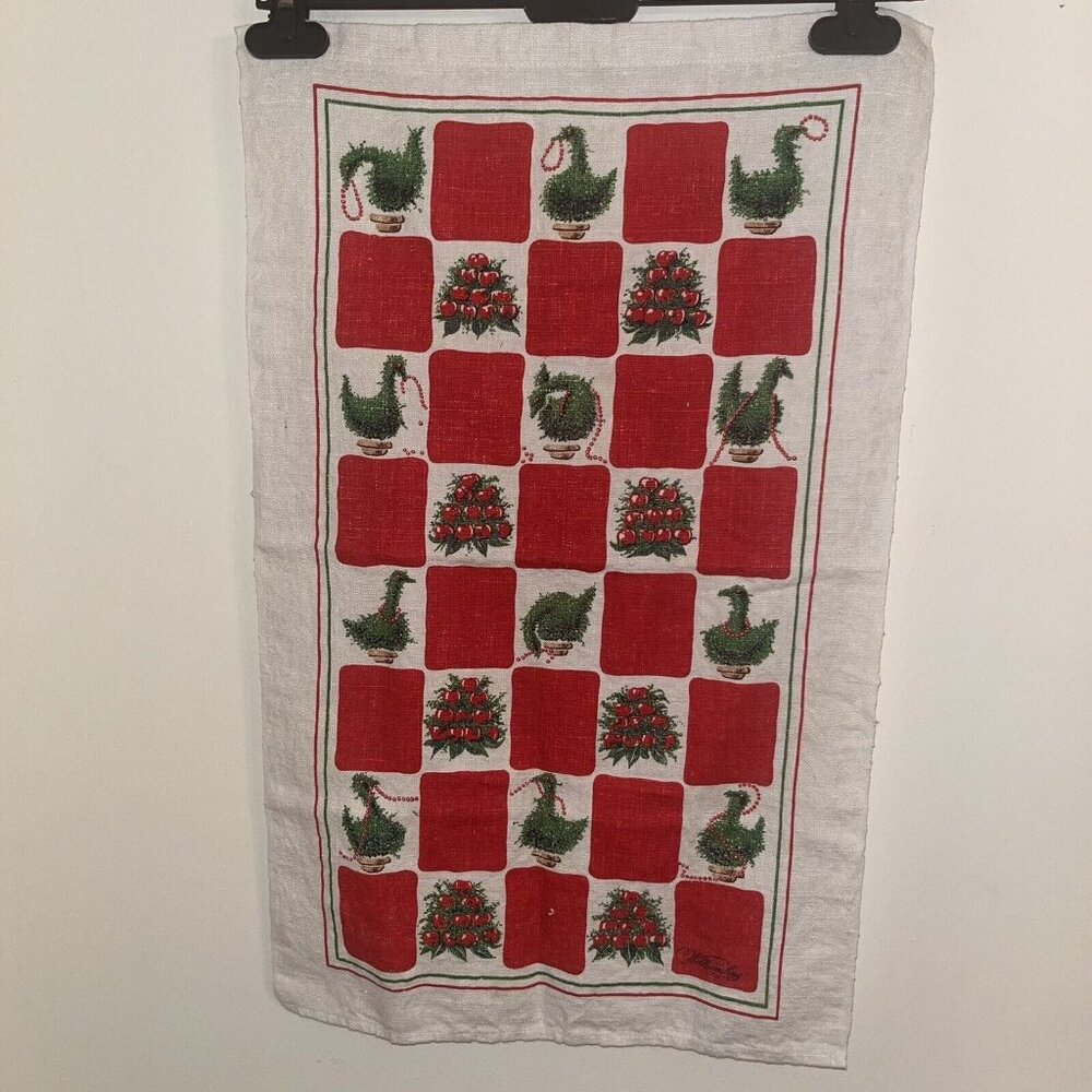 Vintage Christmas Tea Towel Colonial Williamsburg Red & Green Linen 1990s